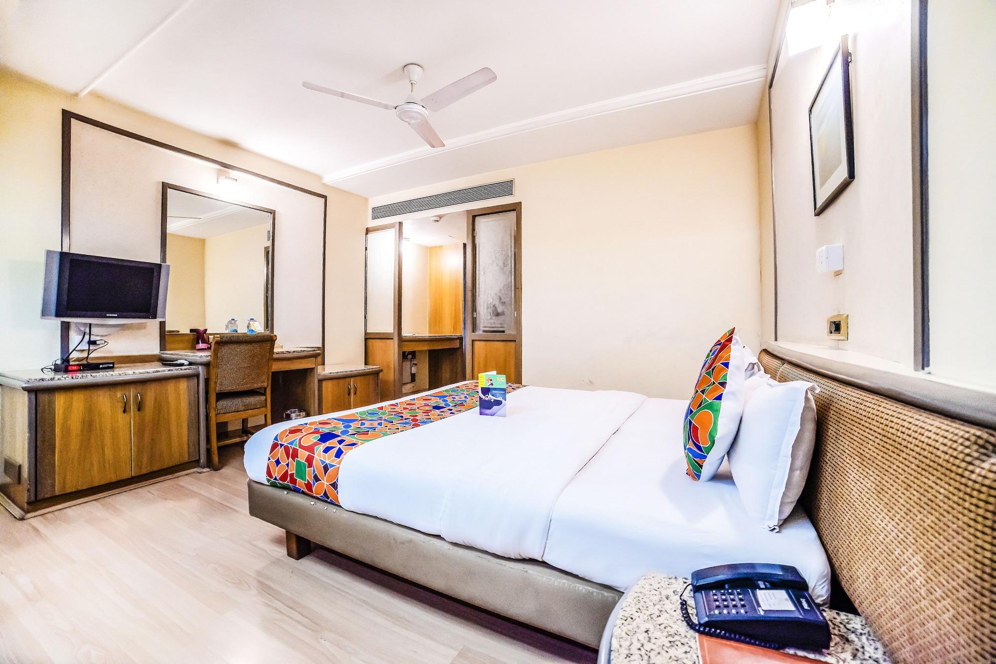 Hotel Gandharva Shivajinagar Poona Buitenkant foto